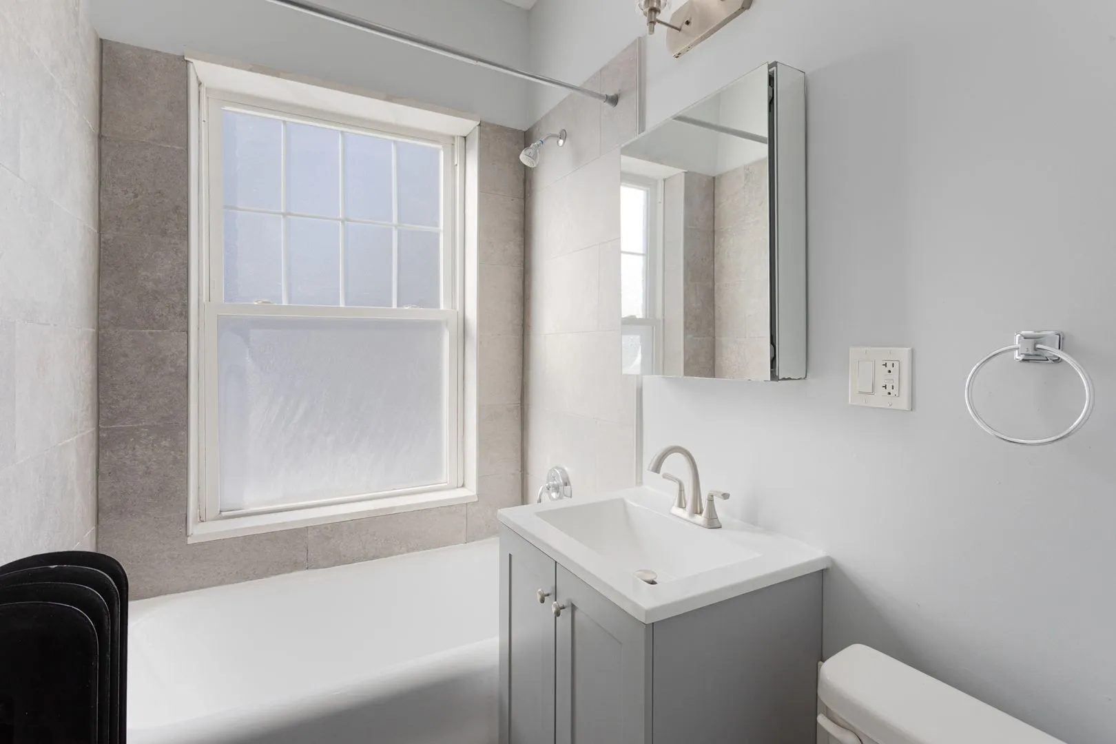 1906 W Morse Ave, ,  60626, USA 60626-unit#1-Chicago-IL