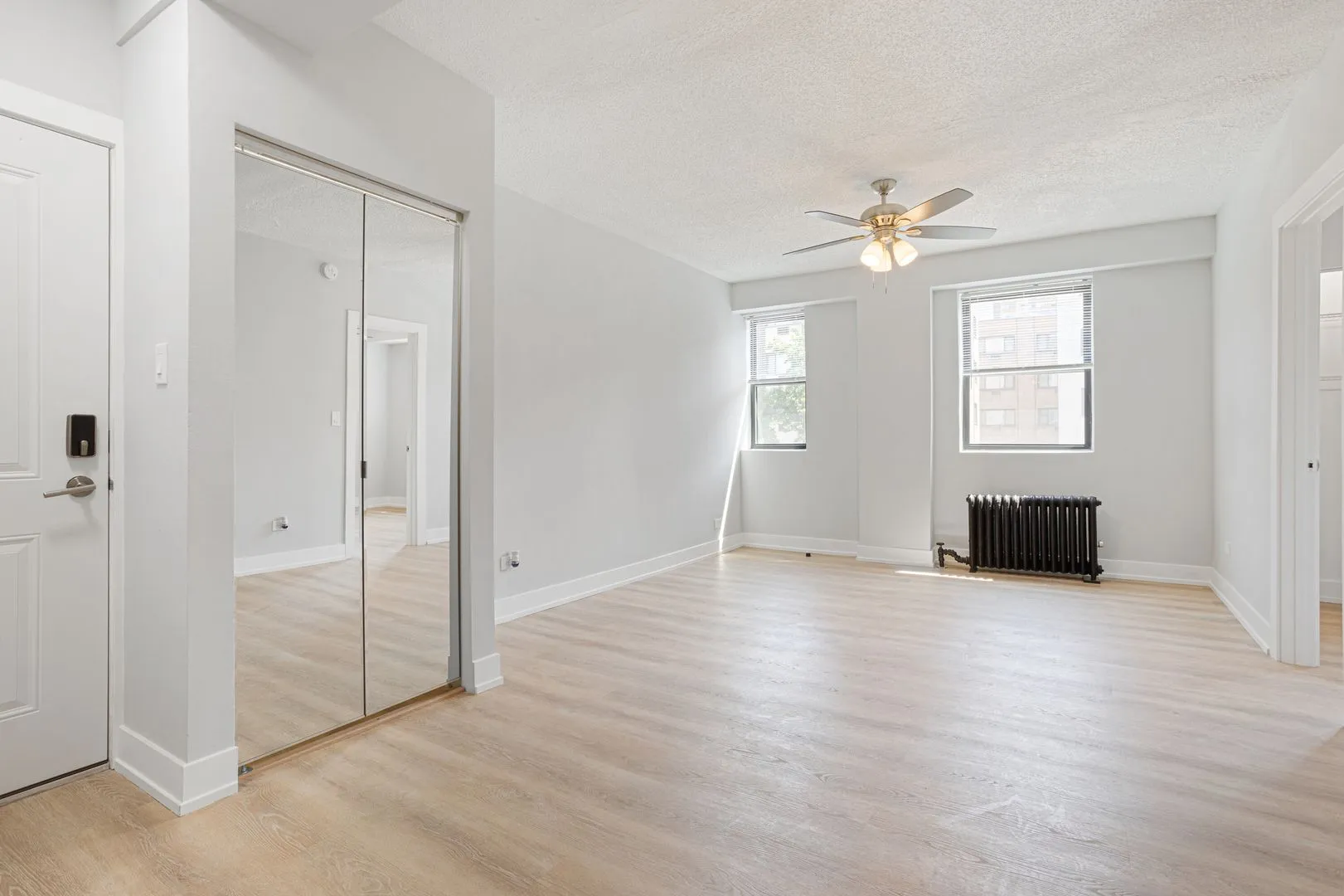 6026 N Winthrop Ave, , 60660, USA 60660-unit#2F-Chicago-IL