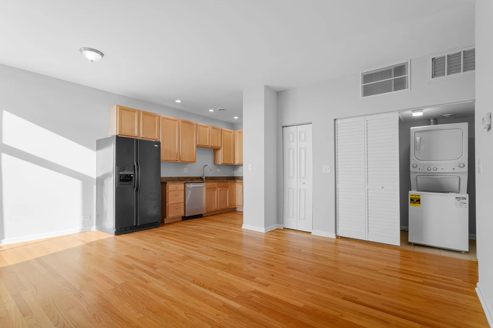 2451 W Howard St, ,  60645, USA 60645-unit#404-Chicago-IL