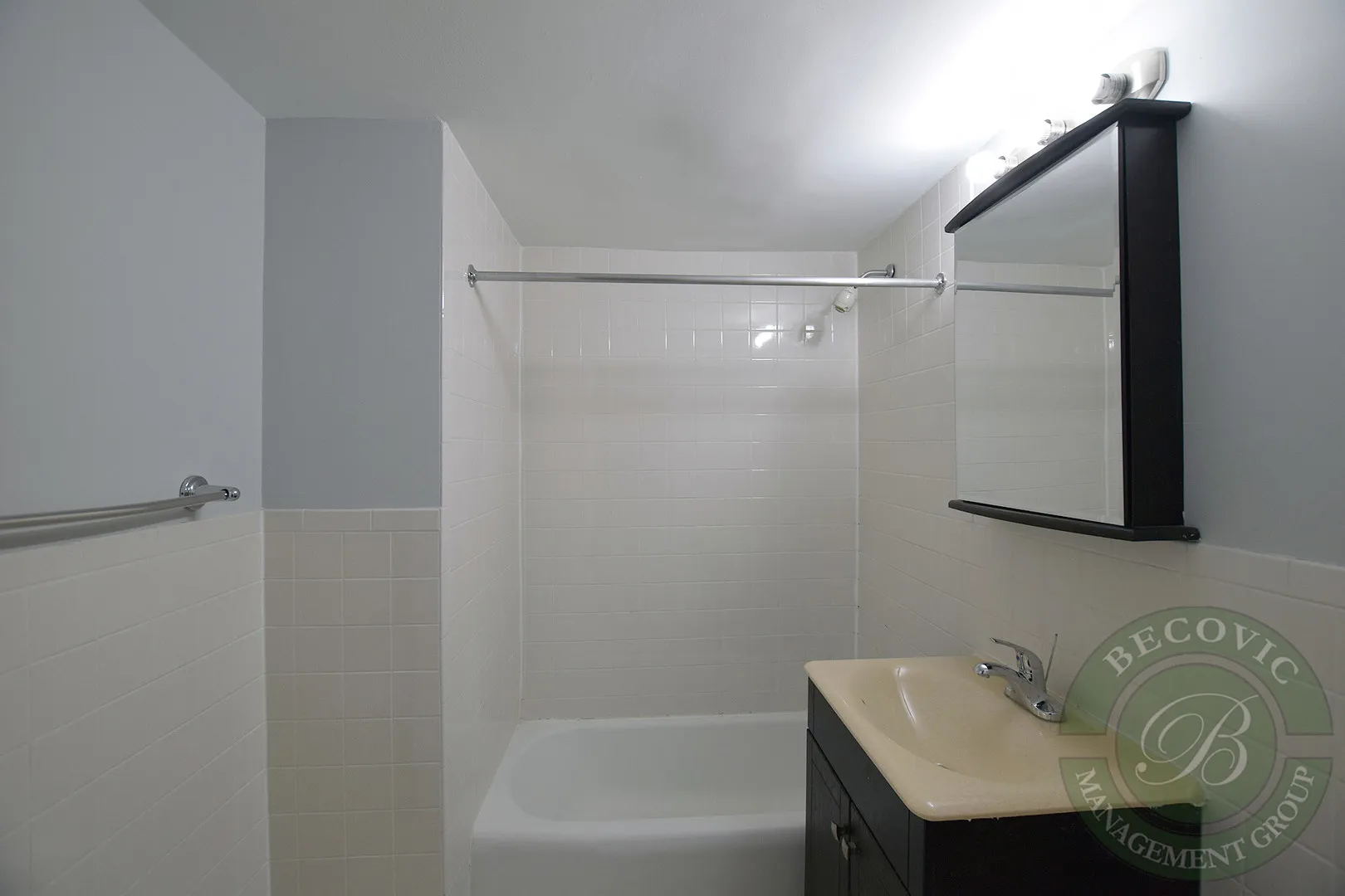 6012 N Kenmore Ave, ,  60660, USA 60660-unit#2D-Chicago-IL