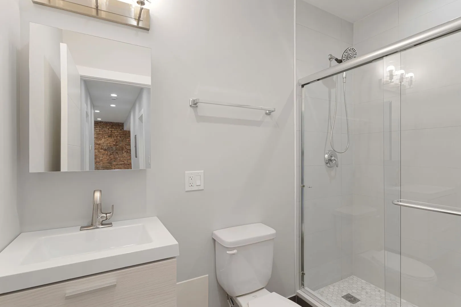 1556 W Juneway Terrace, ,  60626, USA 60626-unit#3L-Chicago-IL