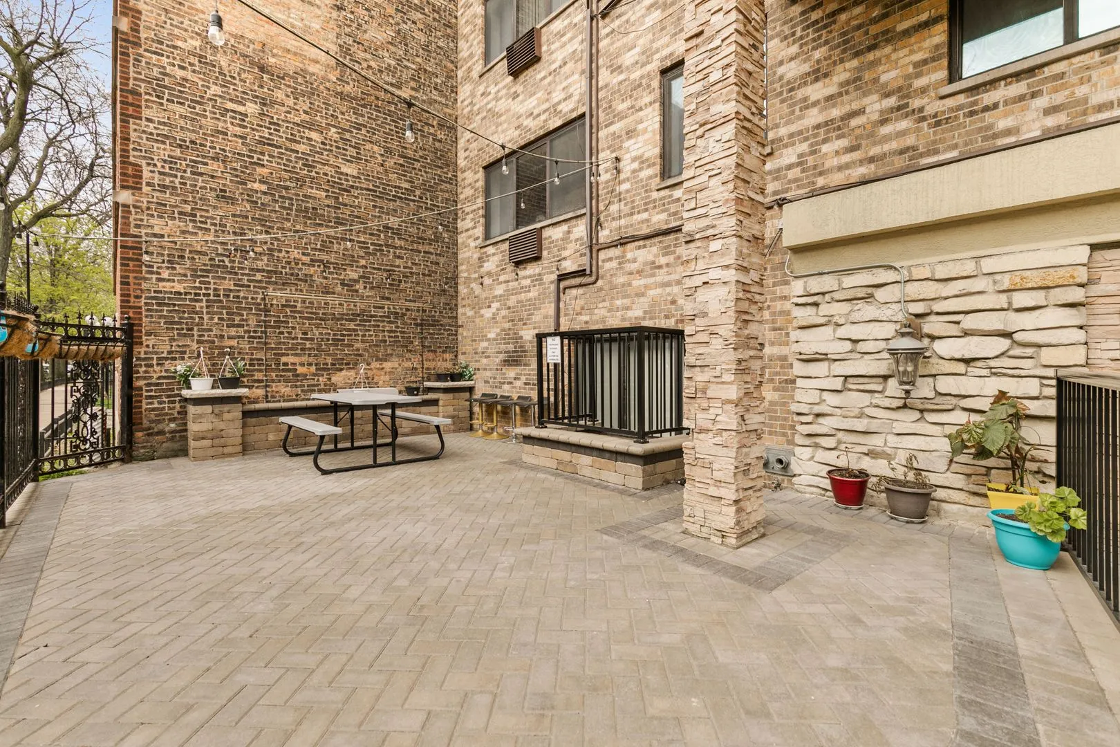 5534 N Kenmore Ave, ,  60640, USA 60640-unit#407-Chicago-IL