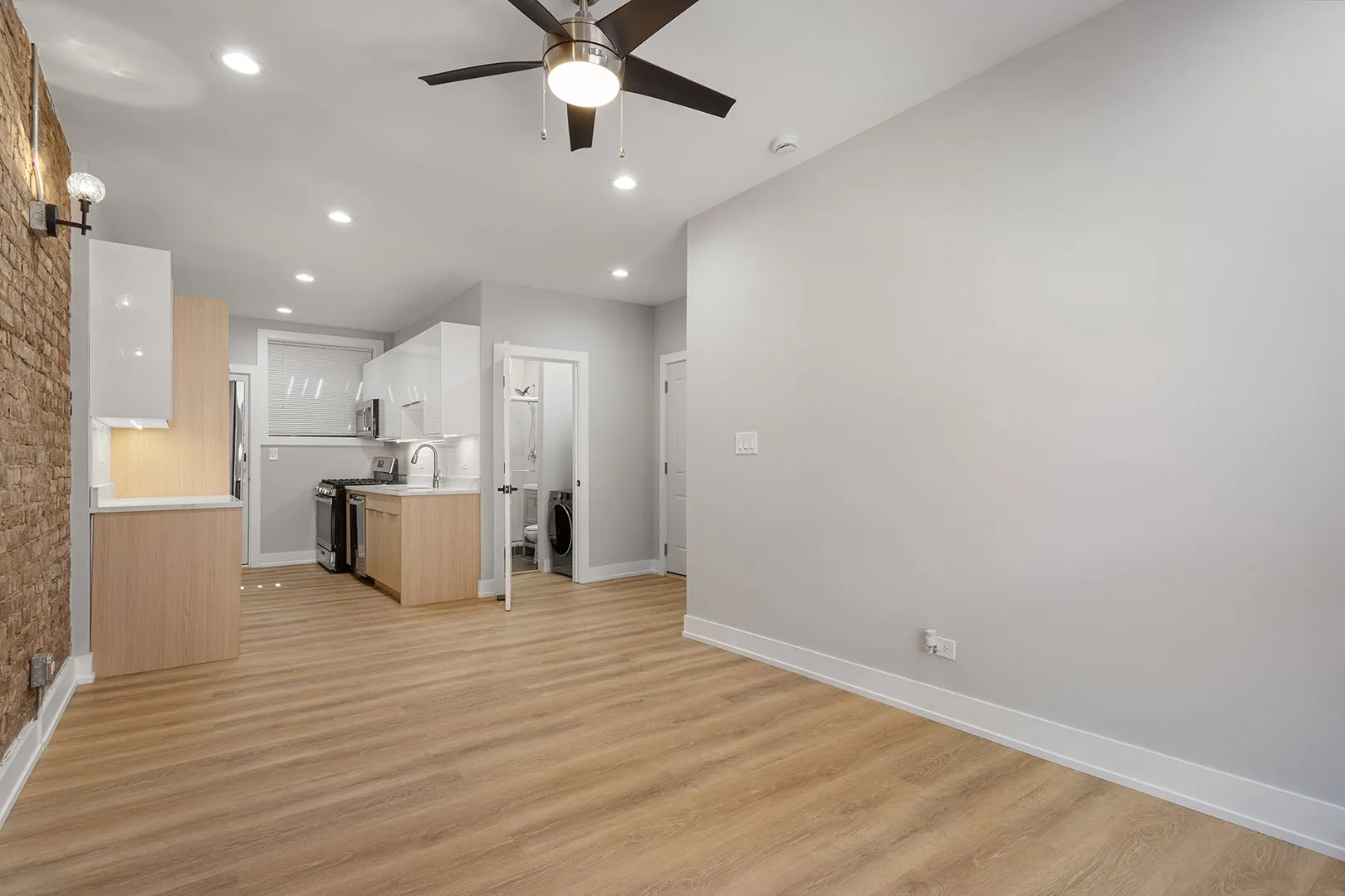 1700 W Juneway Terrace, ,  60626, USA 60626-unit#2B-Chicago-IL