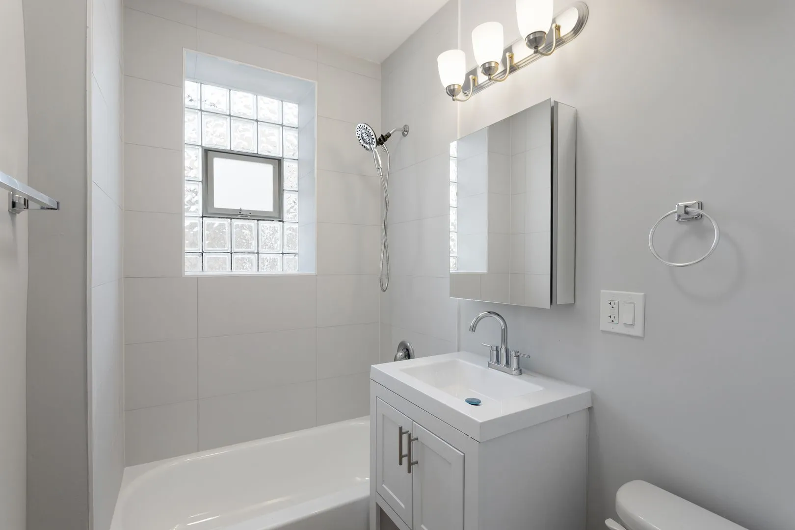 1634 W Howard St, , 60626, USA 60626-unit#211-Chicago-IL