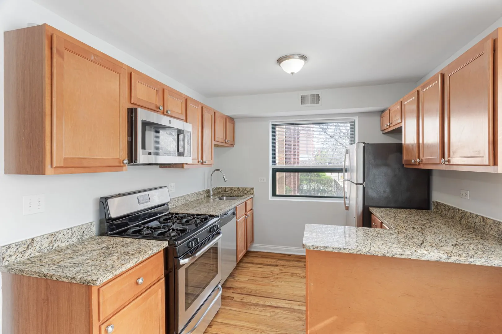 7616 N Marshfield Ave, , 60626, USA 60626-unit#209-Chicago-IL