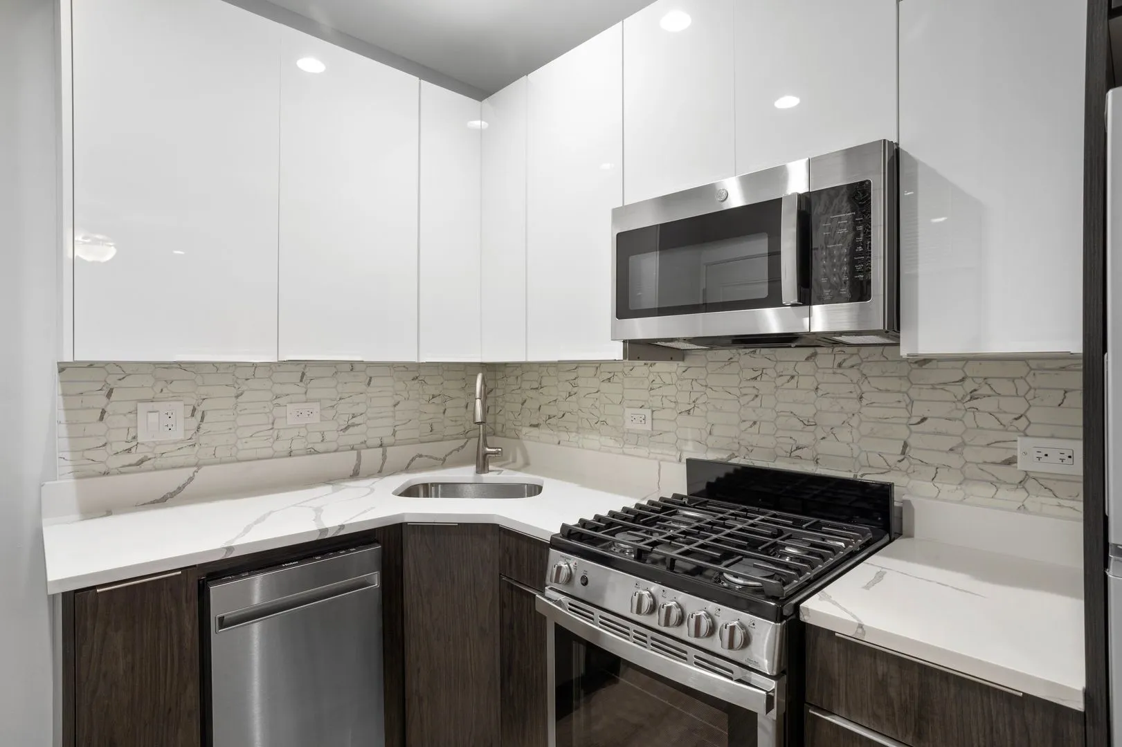1651 W Jonquil Terrace, ,  60626, USA 60626-unit#10-Chicago-IL