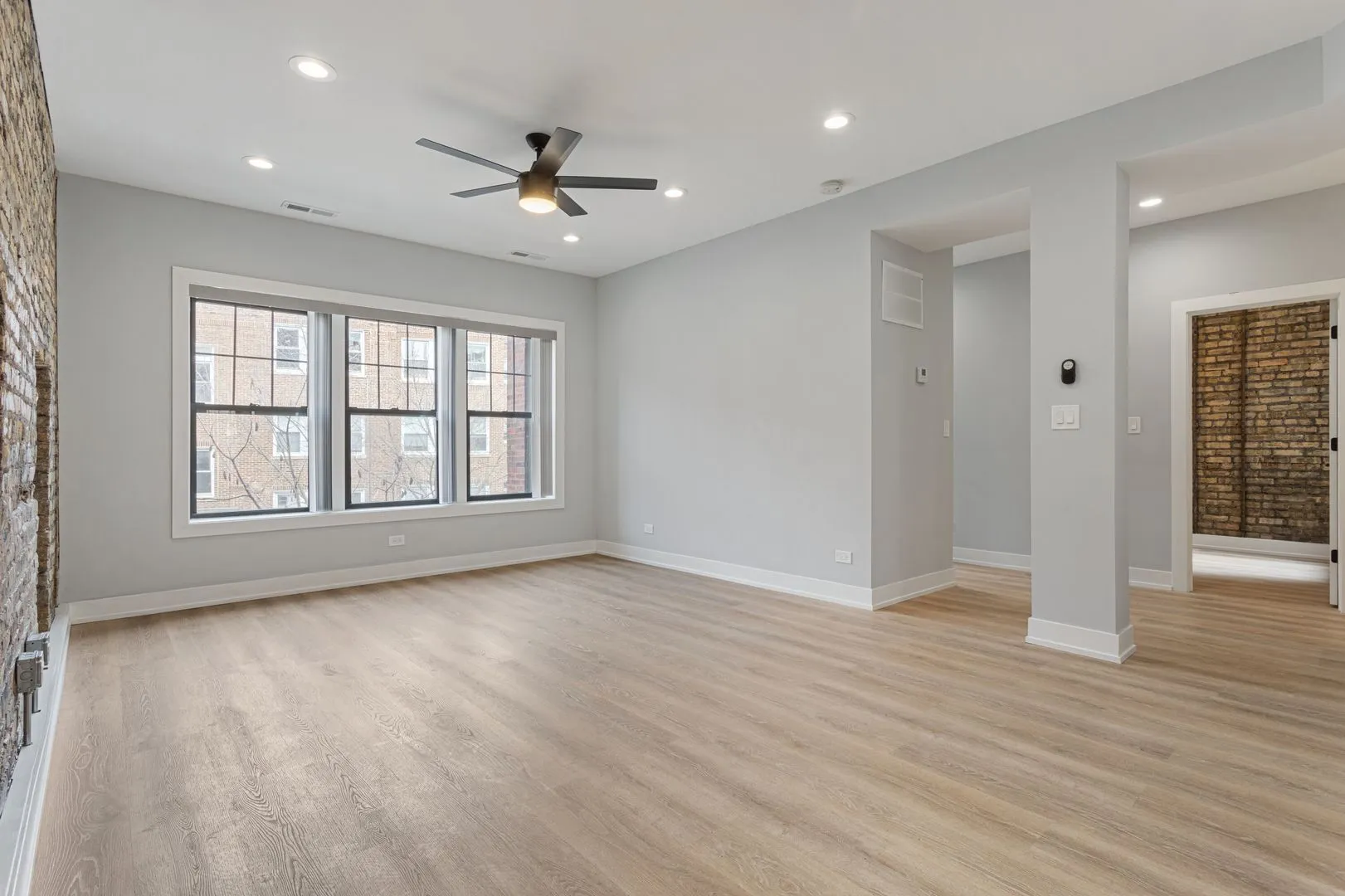 7663 N Rogers Ave, , 60626, USA 60626-unit#3-Chicago-IL