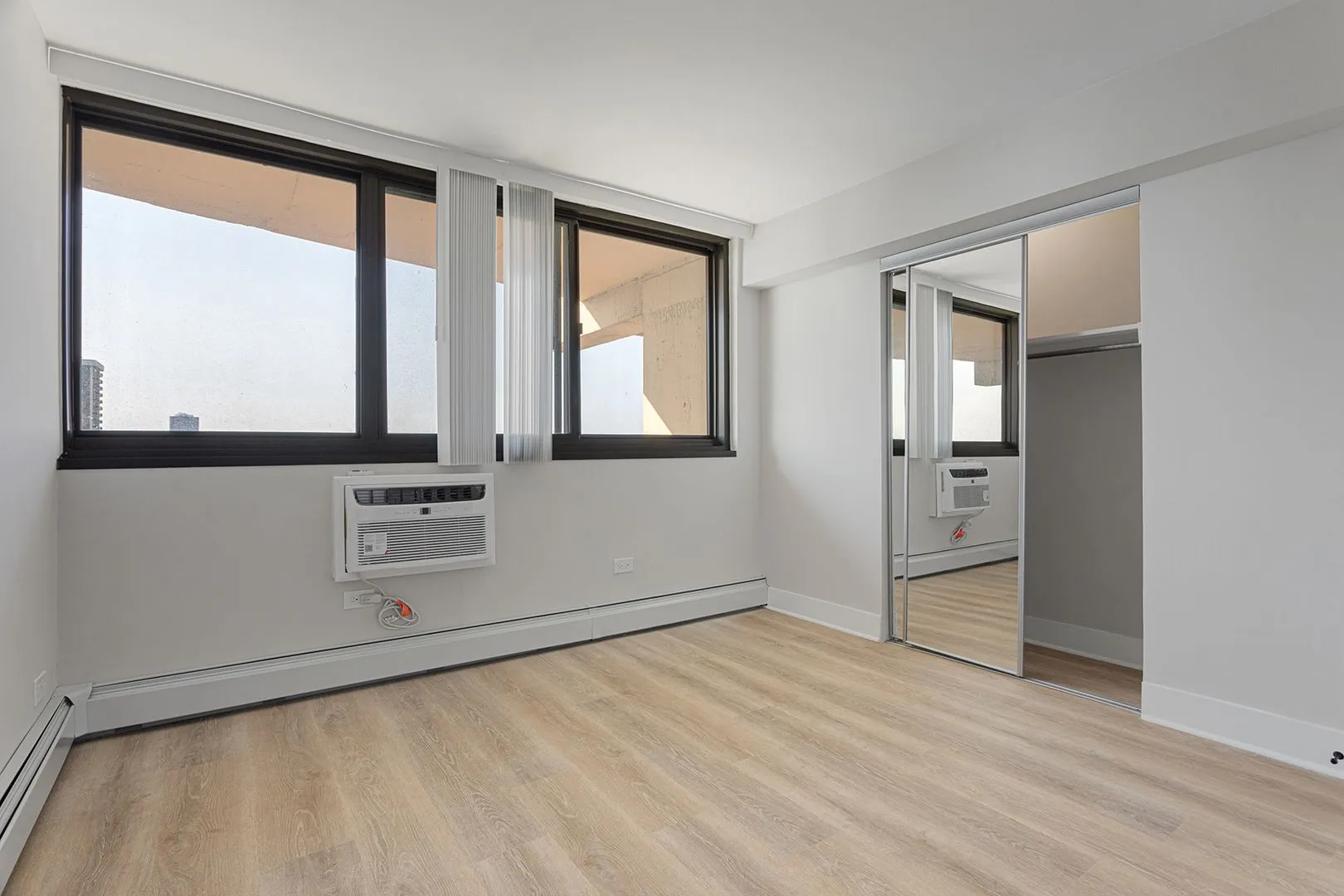6166 N Sheridan Rd, , 60660, USA 60660-unit#26H-Chicago-IL