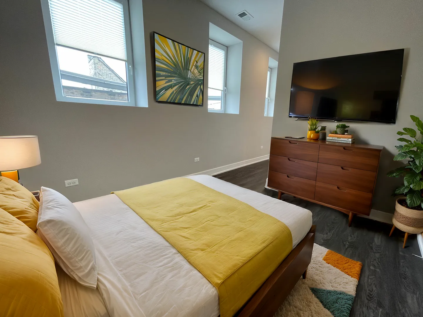 1730 W Greenleaf Ave, ,  60626, USA 60626-unit#1730-204-Chicago-IL