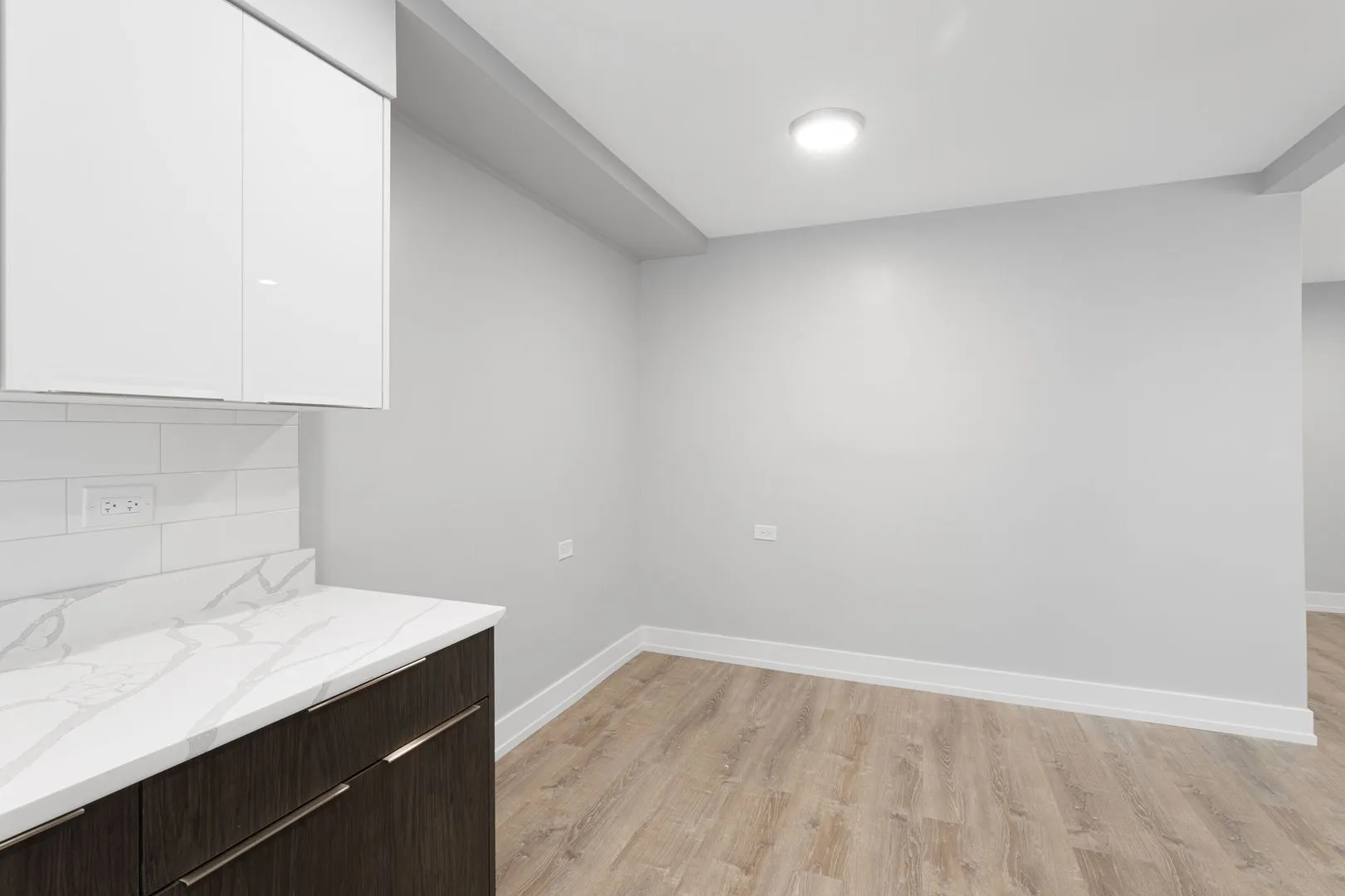 2333 W Lunt Ave, ,  60645, USA 60645-unit#401-Chicago-IL