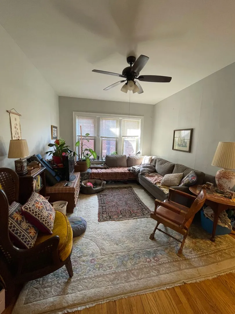 1331 W Touhy Ave, , 60626, USA 60626-unit#3S-Chicago-IL