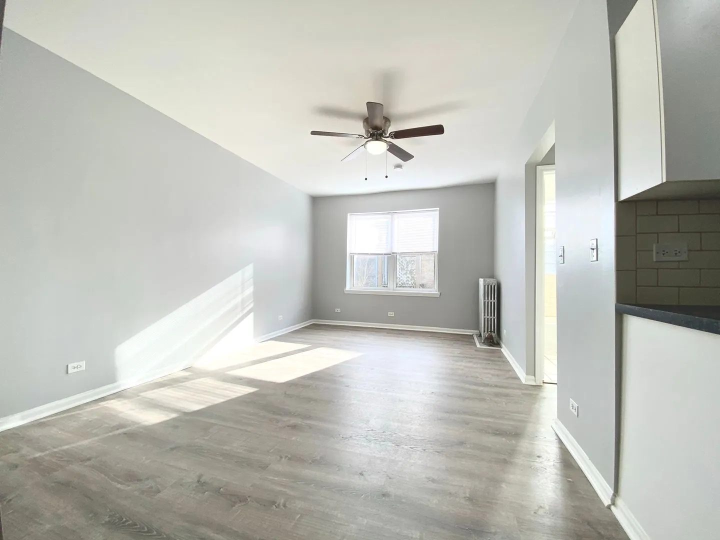 4031 N Kenmore Ave, ,  60613, USA 60613-unit#.407-Chicago-IL