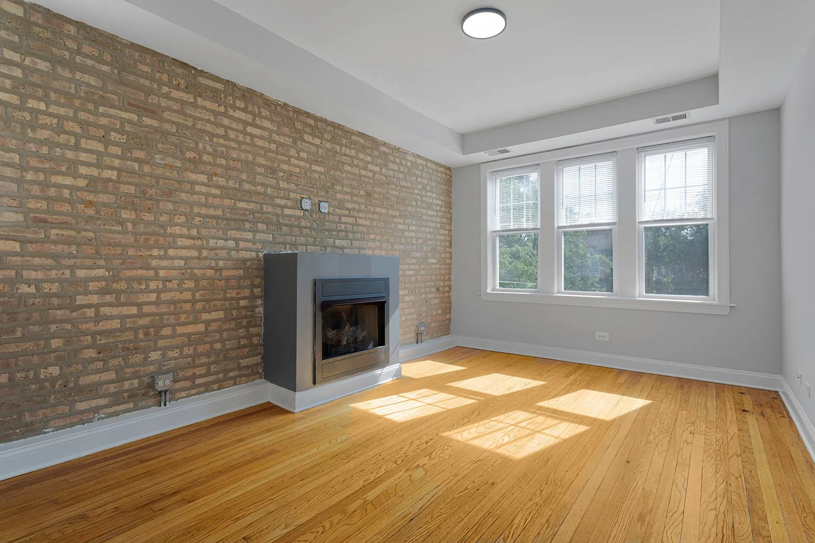 7328 N Damen Ave, , 60645, USA 60645-unit#3-Chicago-IL