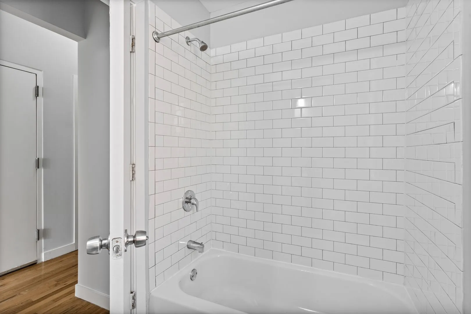 7456 N Greenview Ave, ,  60626, USA 60626-unit#3C-Chicago-IL