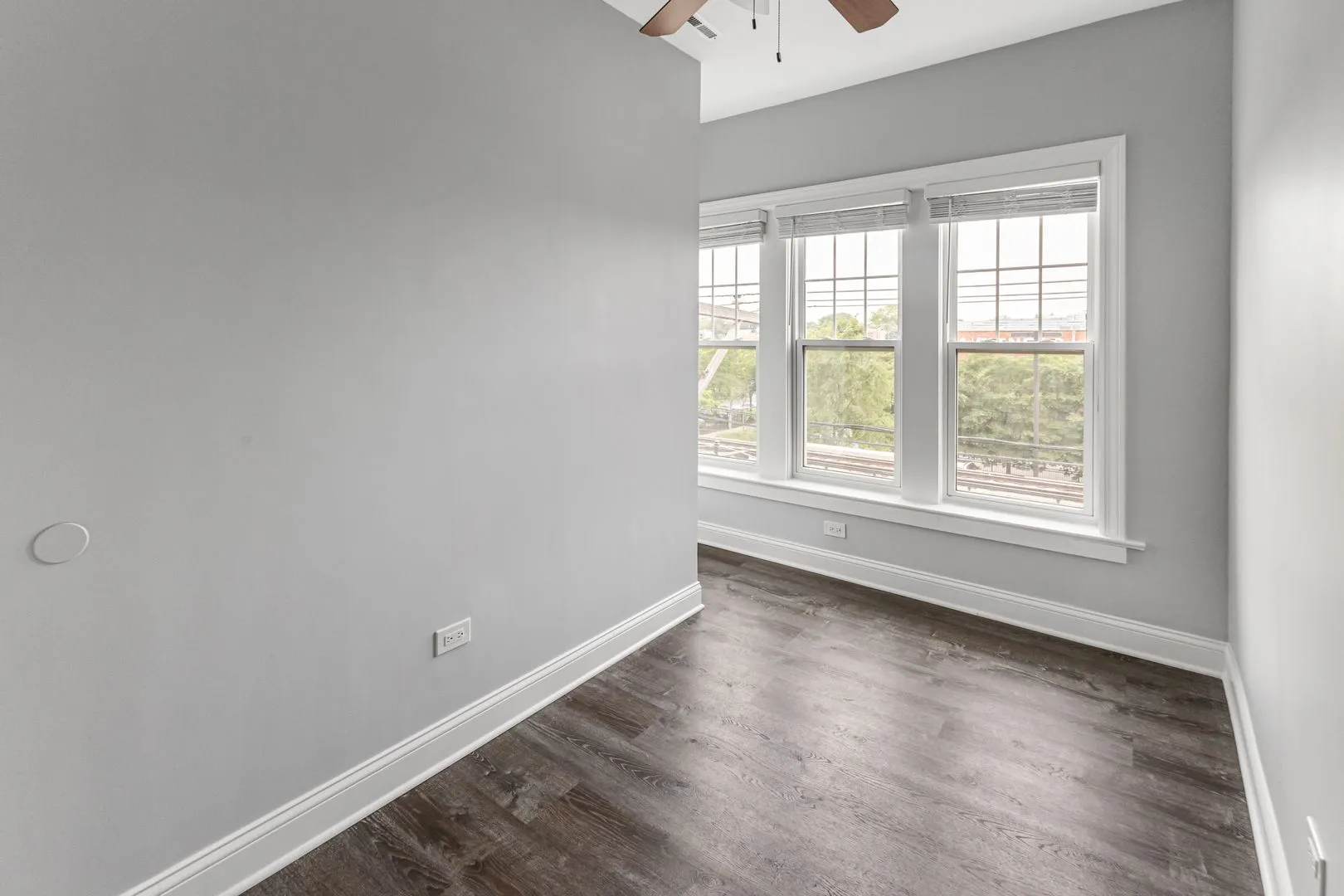 1112 W Glenlake Ave, ,  60660, USA 60660-unit#3RD FLOOR-Chicago-IL