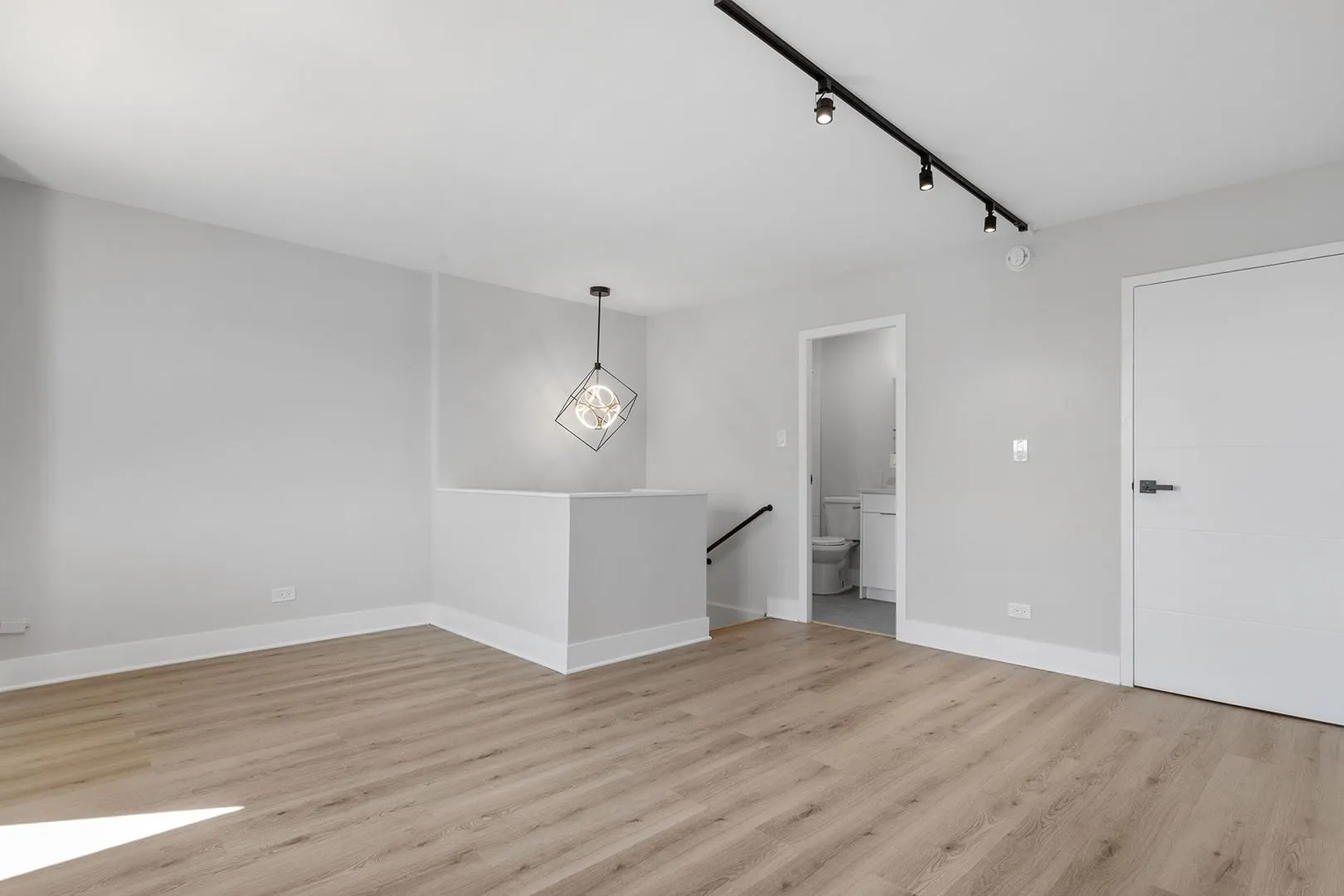 6166 N Sheridan Rd, ,  60660, USA 60660-unit#20F-Chicago-IL