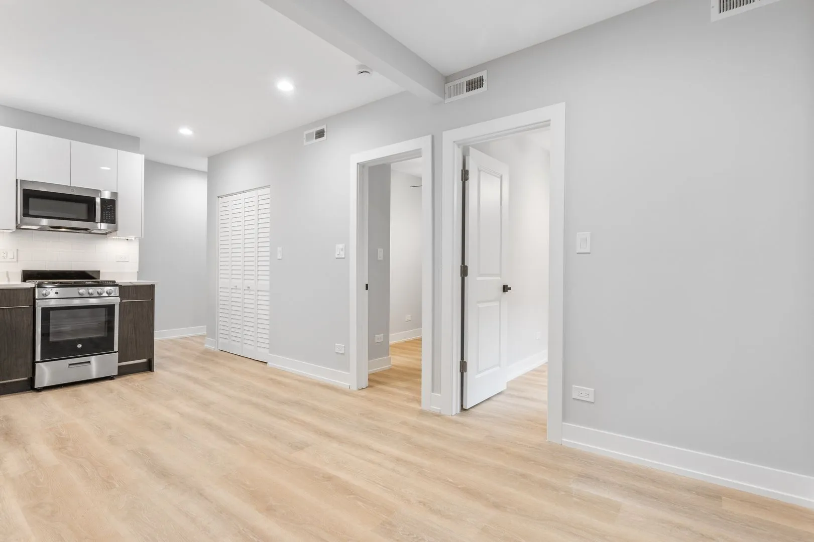 1554 W Juneway Terrace, ,  60626, USA 60626-unit#3I-Chicago-IL