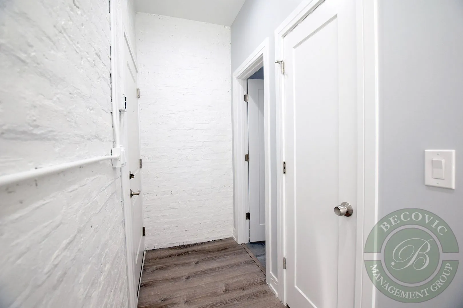 1063 W Glenlake Ave, ,  60660, USA 60660-unit#3S-Chicago-IL