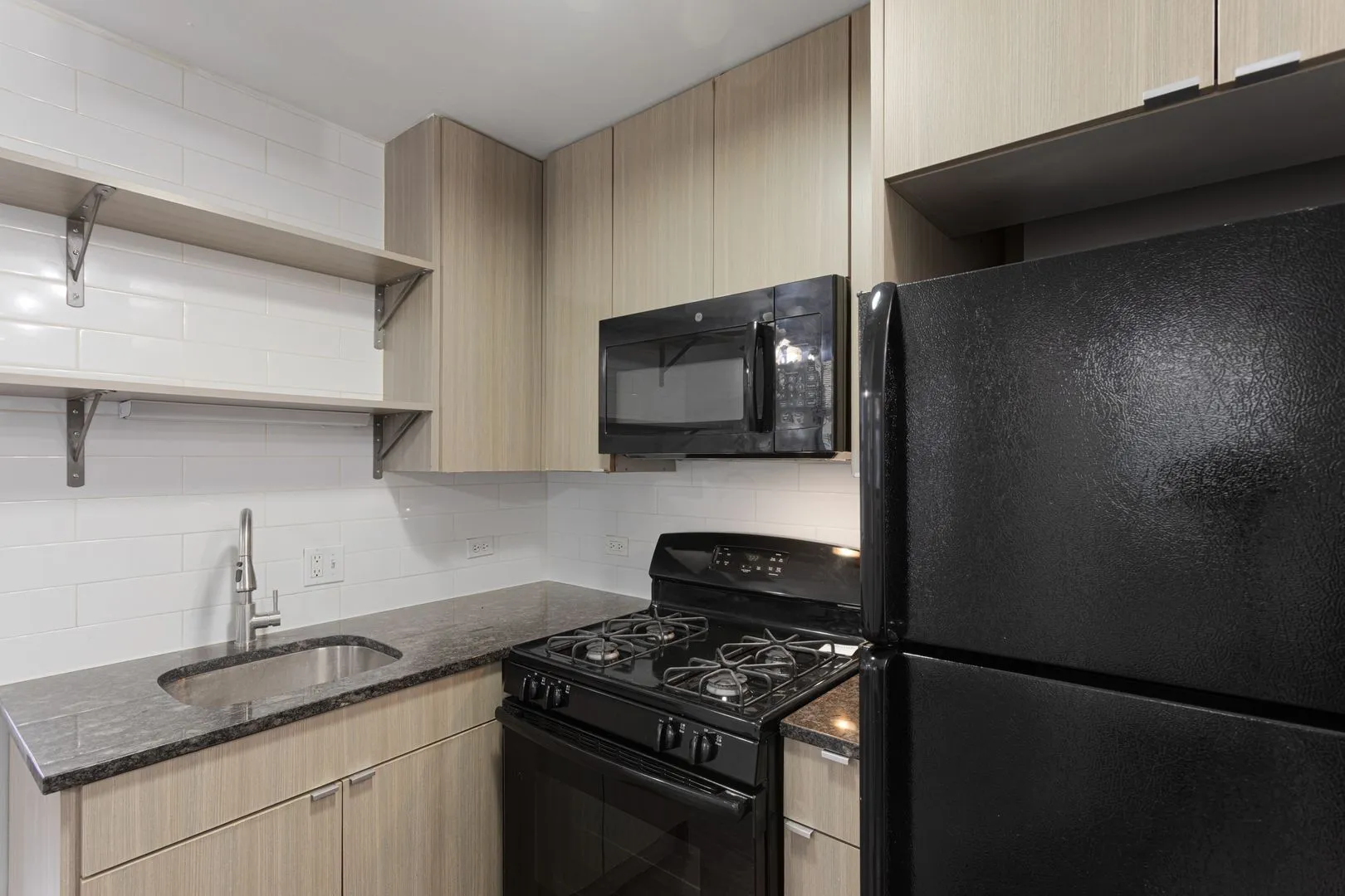 4875 N Magnolia Ave, ,  60640, USA 60640-unit#104-Chicago-IL