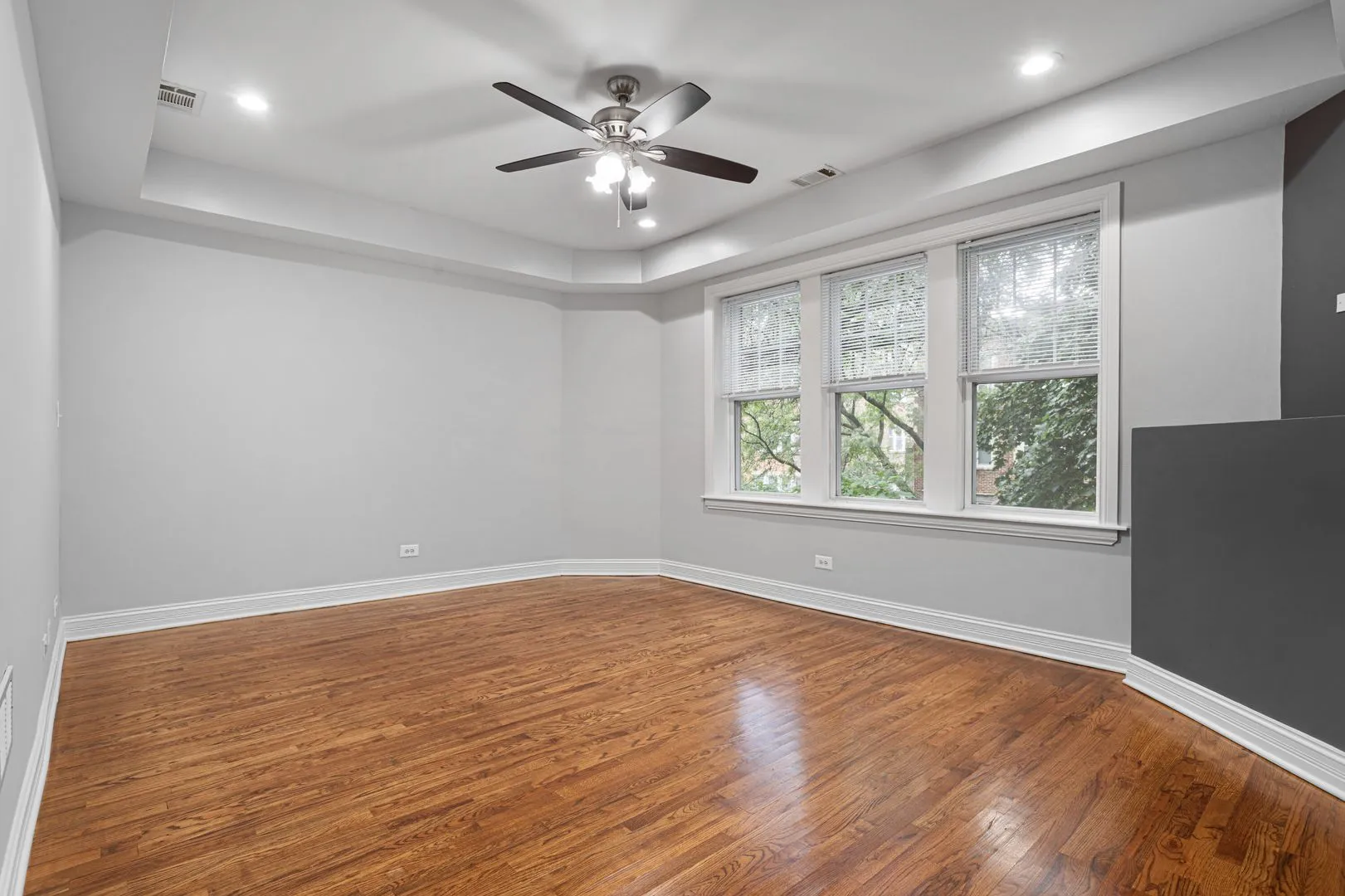 2001 W Jarvis Ave, ,  60645, USA 60645-unit#2-Chicago-IL