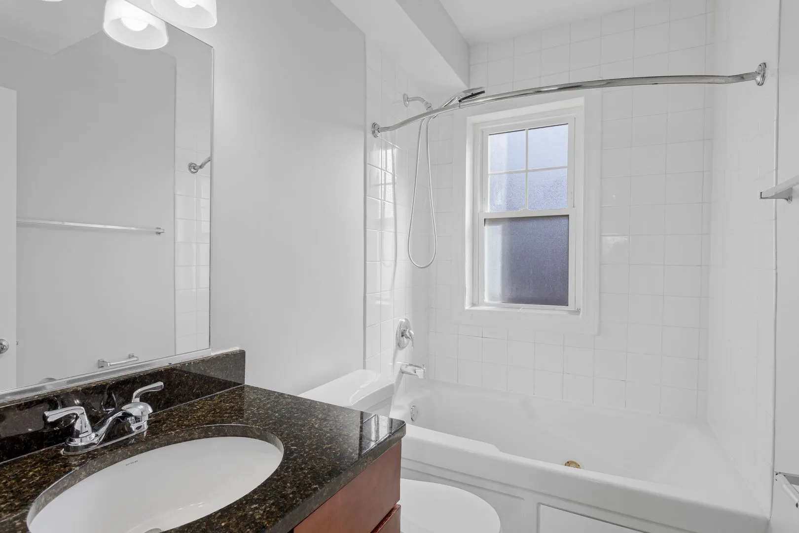 7728 N Ashland Ave, ,  60626, USA 60626-unit#D2-Chicago-IL