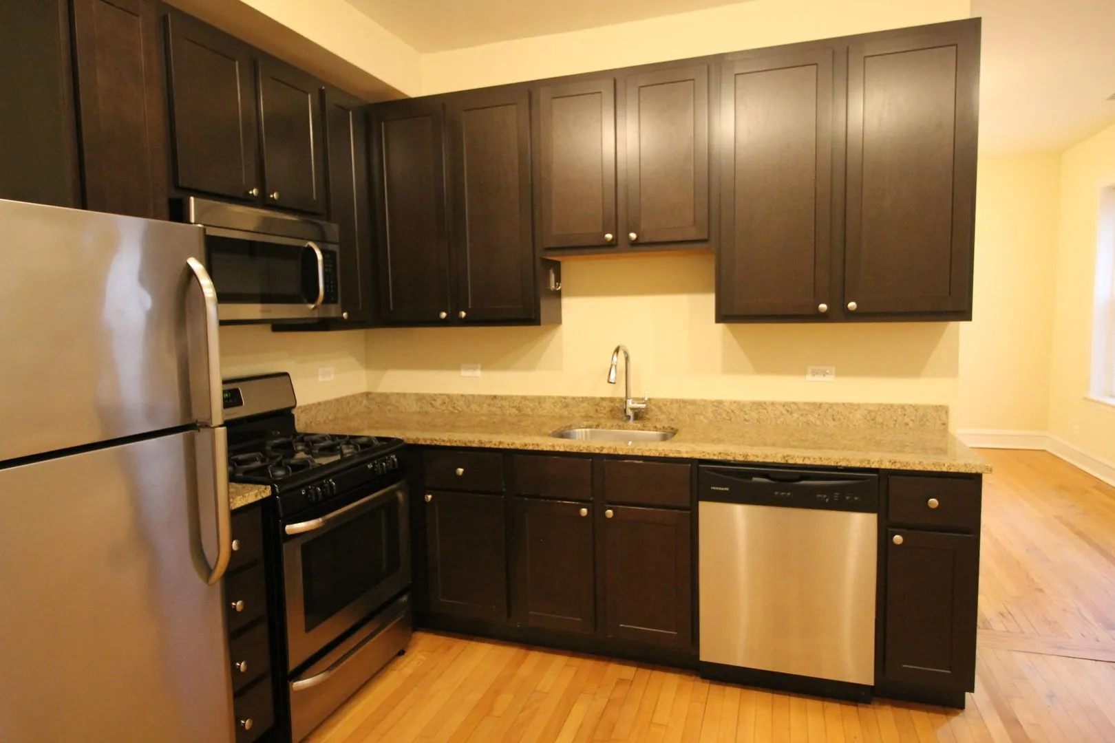 3767 N Pulaski Rd, ,  60641, USA 60641-unit#2R-Chicago-IL