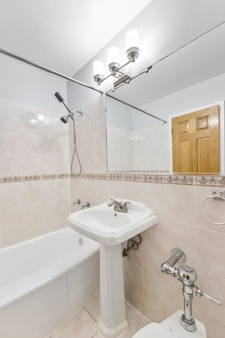 5858 N Sheridan Rd, ,  60660, USA 60660-unit#406-Chicago-IL