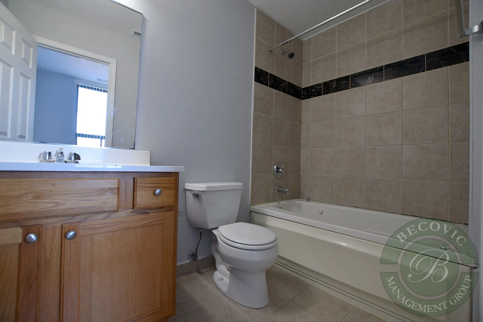 2451 W Howard St, ,  60645, USA 60645-unit#212-Chicago-IL