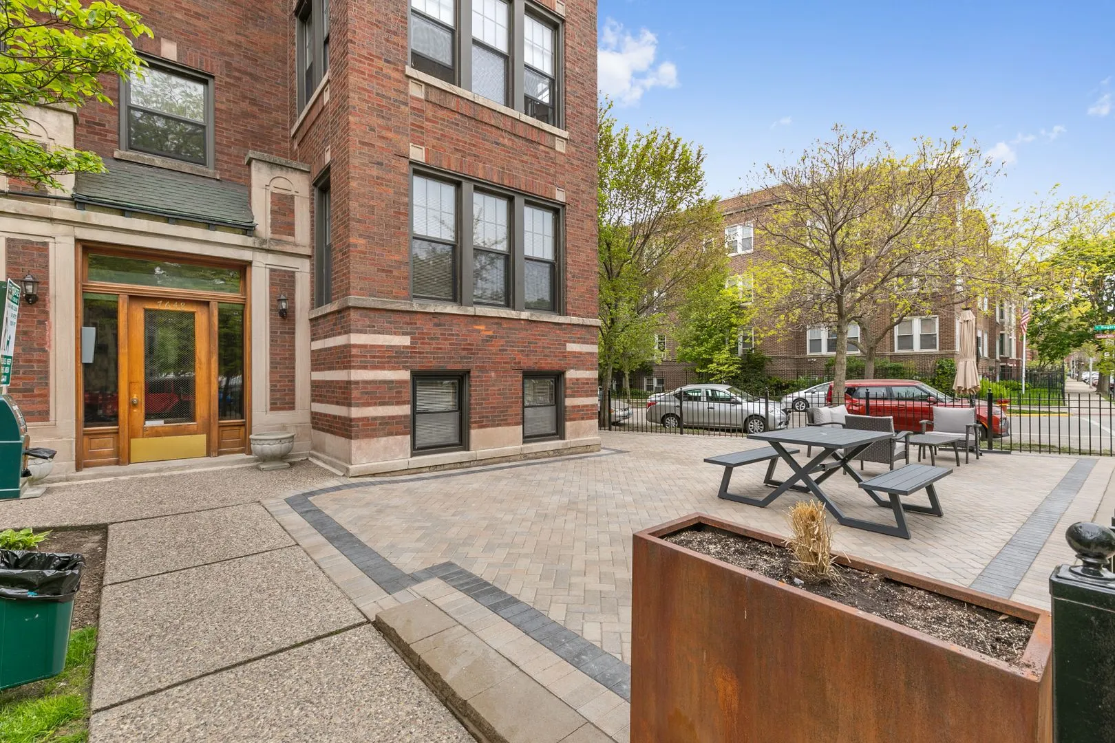 7663 N Rogers Ave, , 60626, USA 60626-unit#2-Chicago-IL