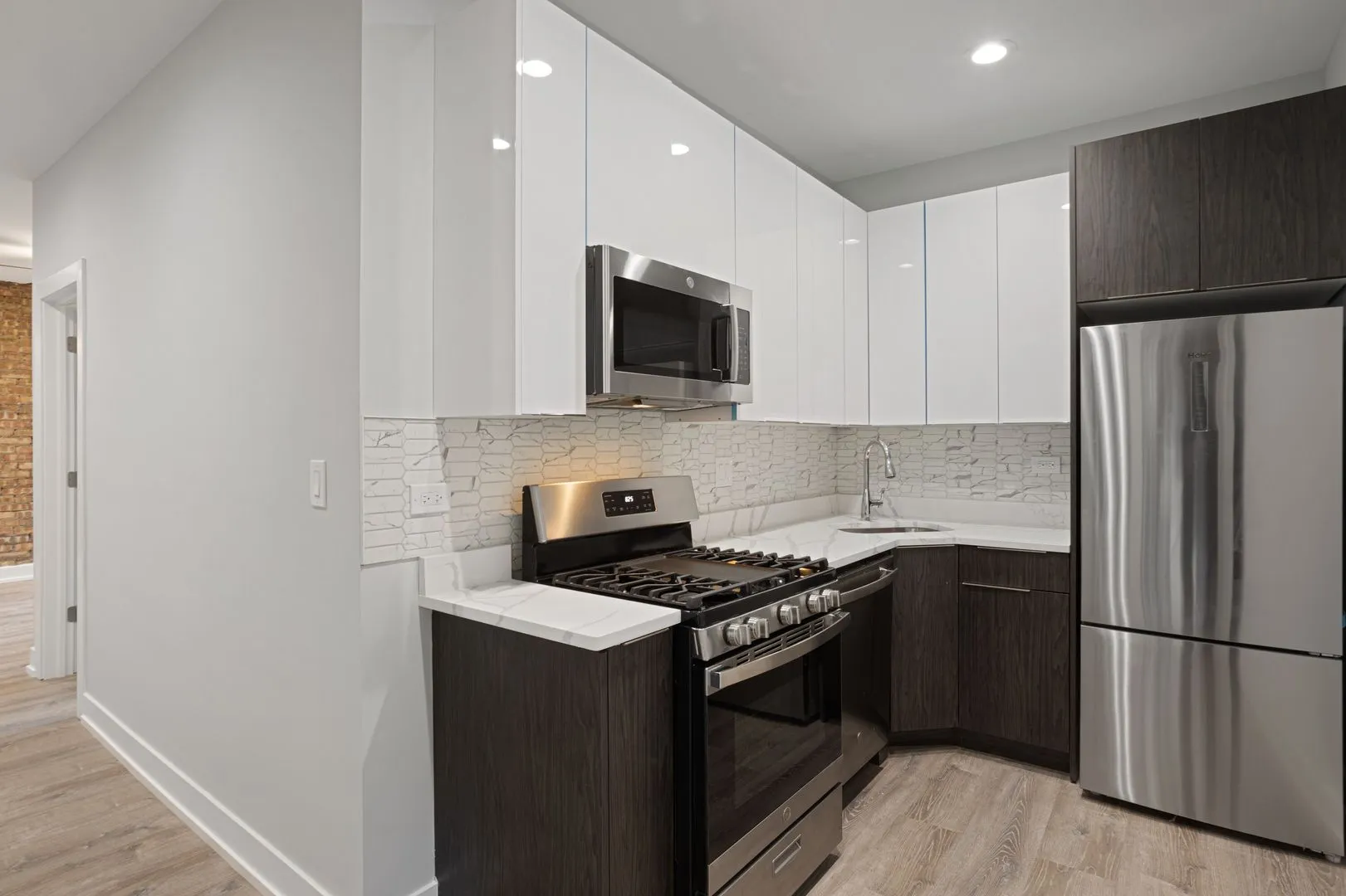 6950 N Wolcott Ave, ,  60626, USA 60626-unit#1-Chicago-IL