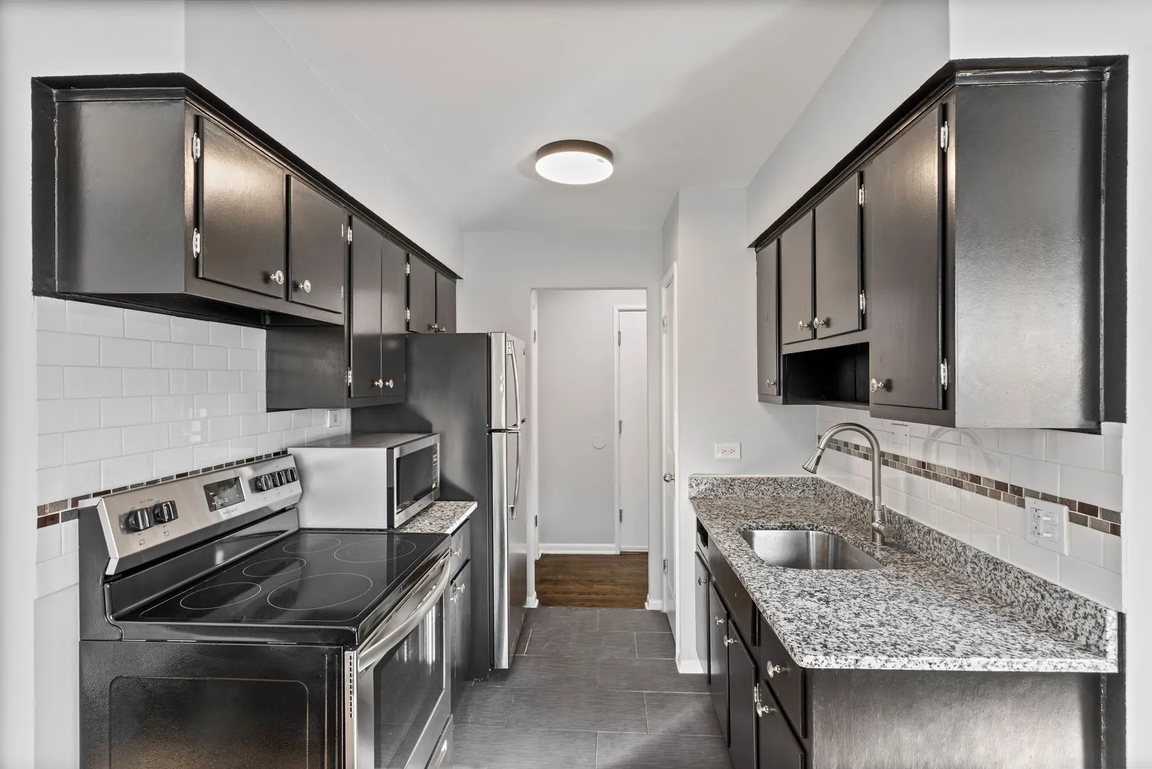6826 N Ridge Blvd, , 60645, USA 60645-unit#306-Chicago-IL