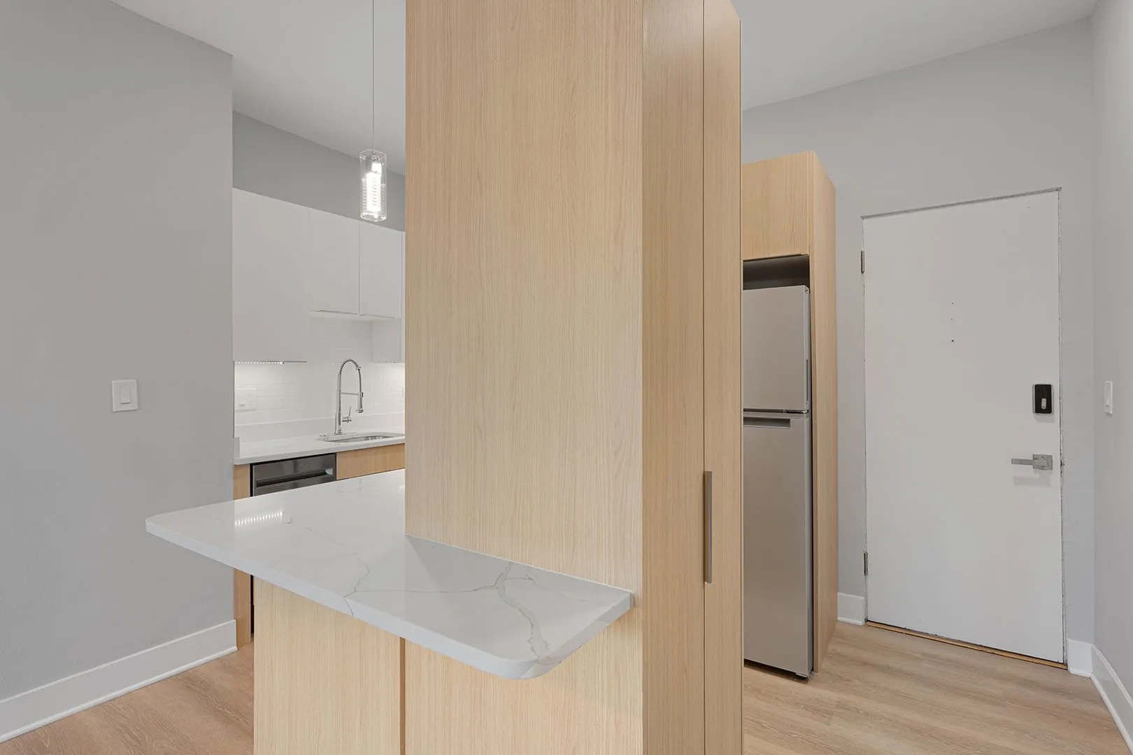 7600 N Sheridan Rd, ,  60626, USA 60626-unit#305-Chicago-IL