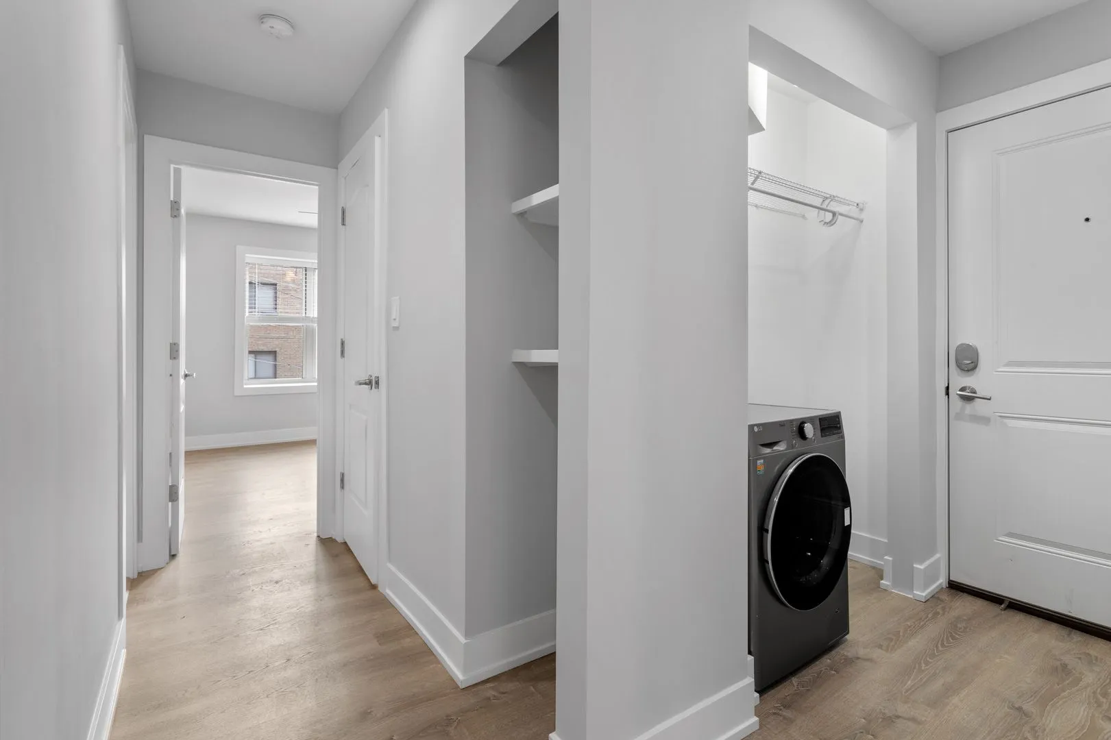 1303 W Estes Ave, ,  60626, USA 60626-unit#2E-Chicago-IL