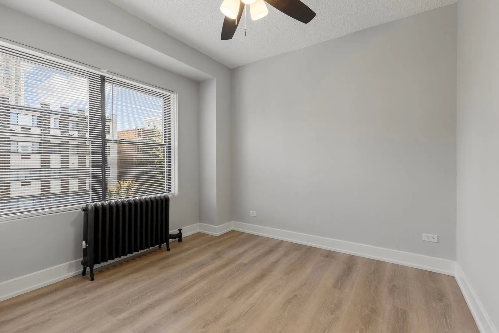 6026 N Winthrop Ave, ,  60660, USA 60660-unit#3F-Chicago-IL