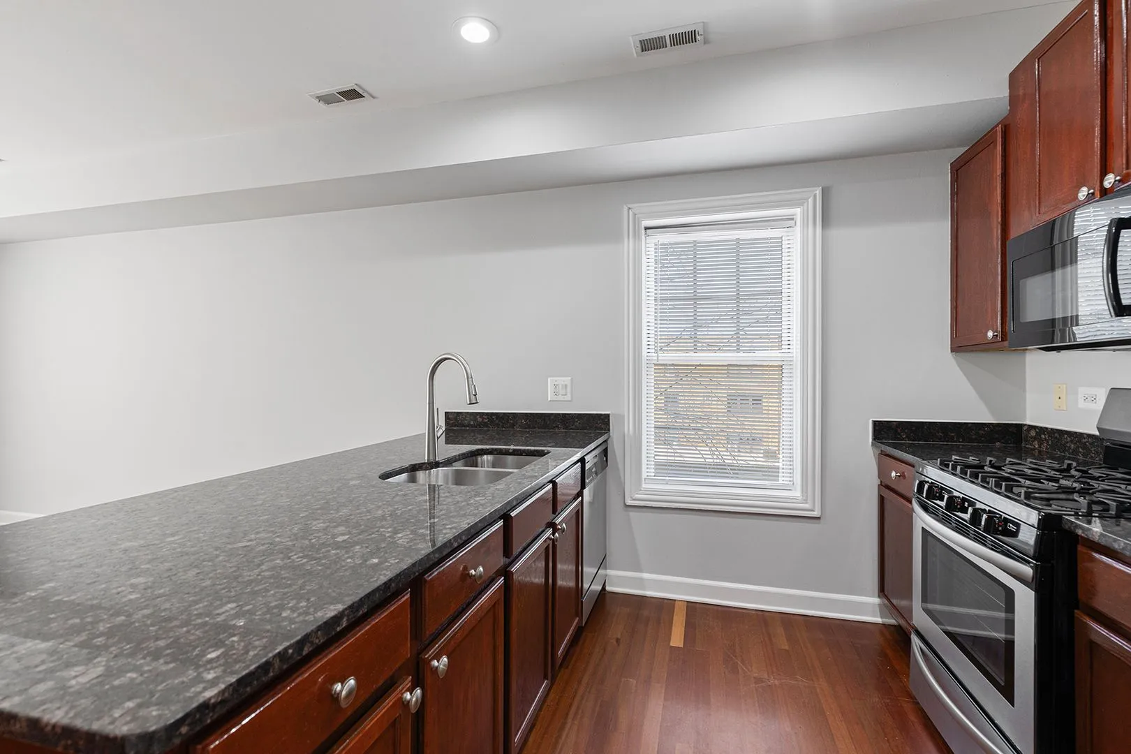 7367 N Ashland Ave, ,  60626, USA 60626-unit#3-Chicago-IL