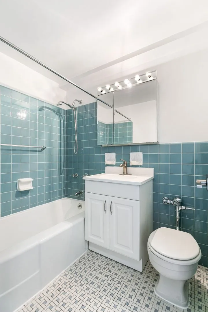 5858 N Sheridan Rd, ,  60660, USA 60660-unit#1003-Chicago-IL