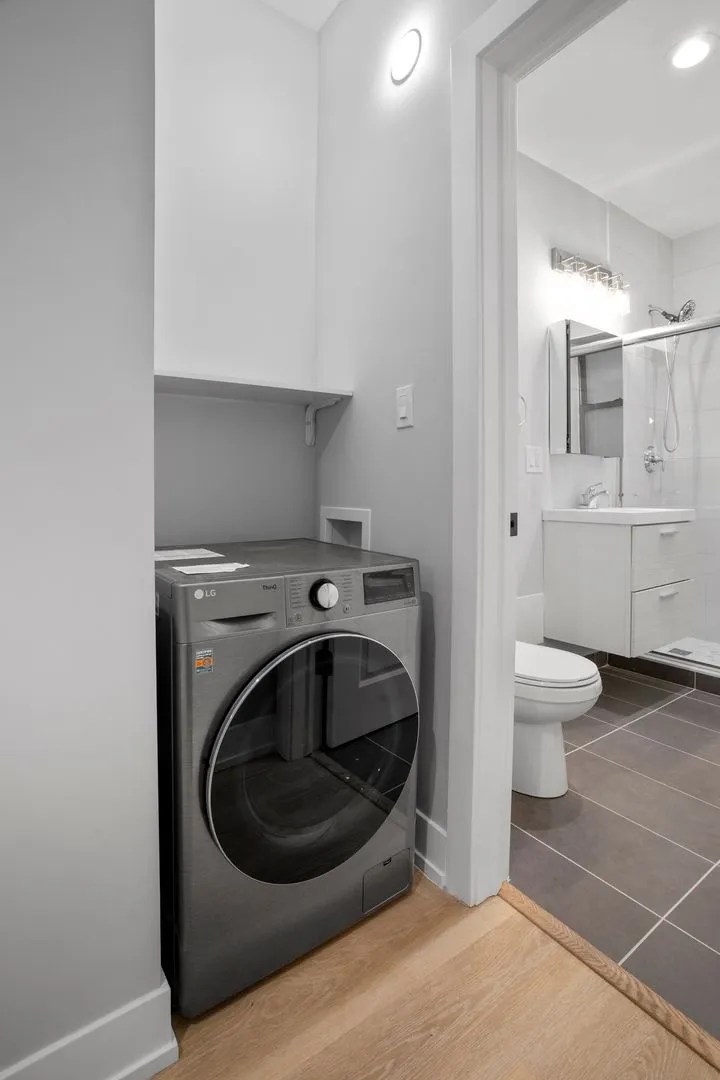 1706 W Juneway Terrace, ,  60626, USA 60626-unit#2H-Chicago-IL