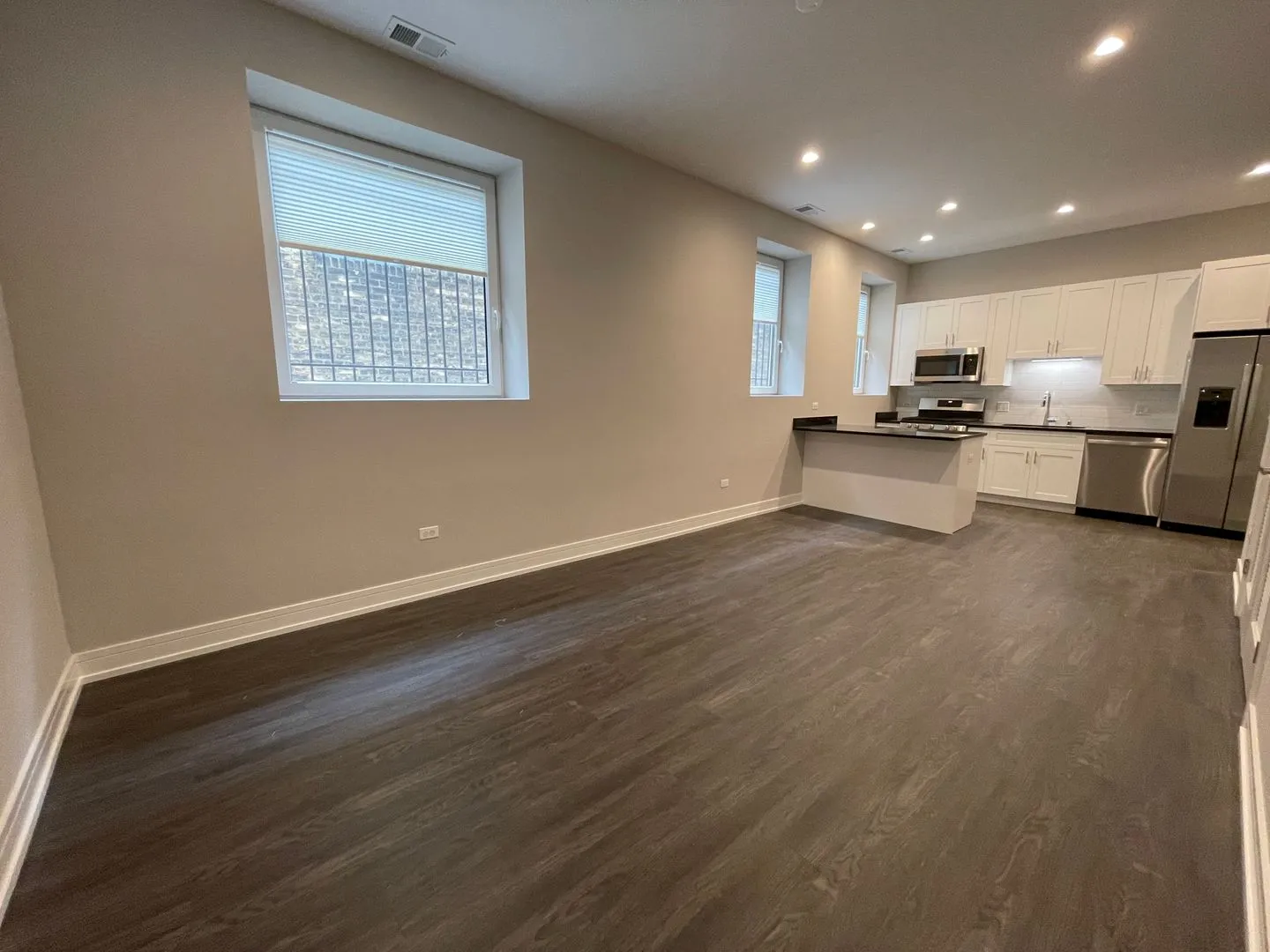 1730 W Greenleaf Ave, , 60626, USA 60626-unit#1730-105-Chicago-IL