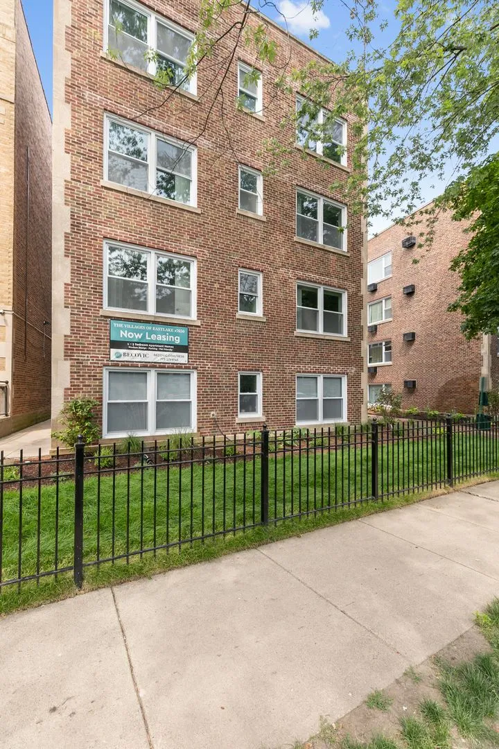 7638 N Eastlake Terrace, ,  60626, USA 60626-unit#2W-Chicago-IL