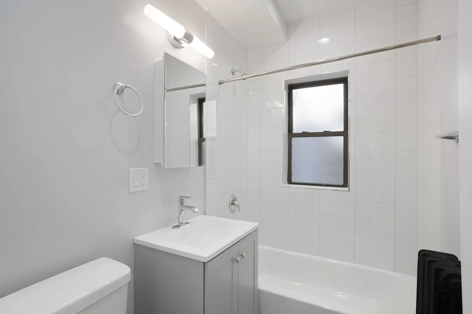 7512 N Eastlake Terrace, ,  60626, USA 60626-unit#1E-Chicago-IL