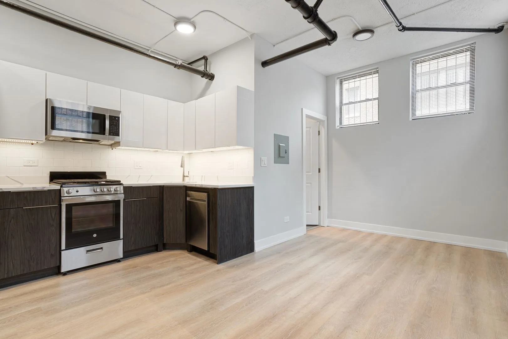 1649 W Jonquil Terrace, ,  60626, USA 60626-unit#GW-Chicago-IL