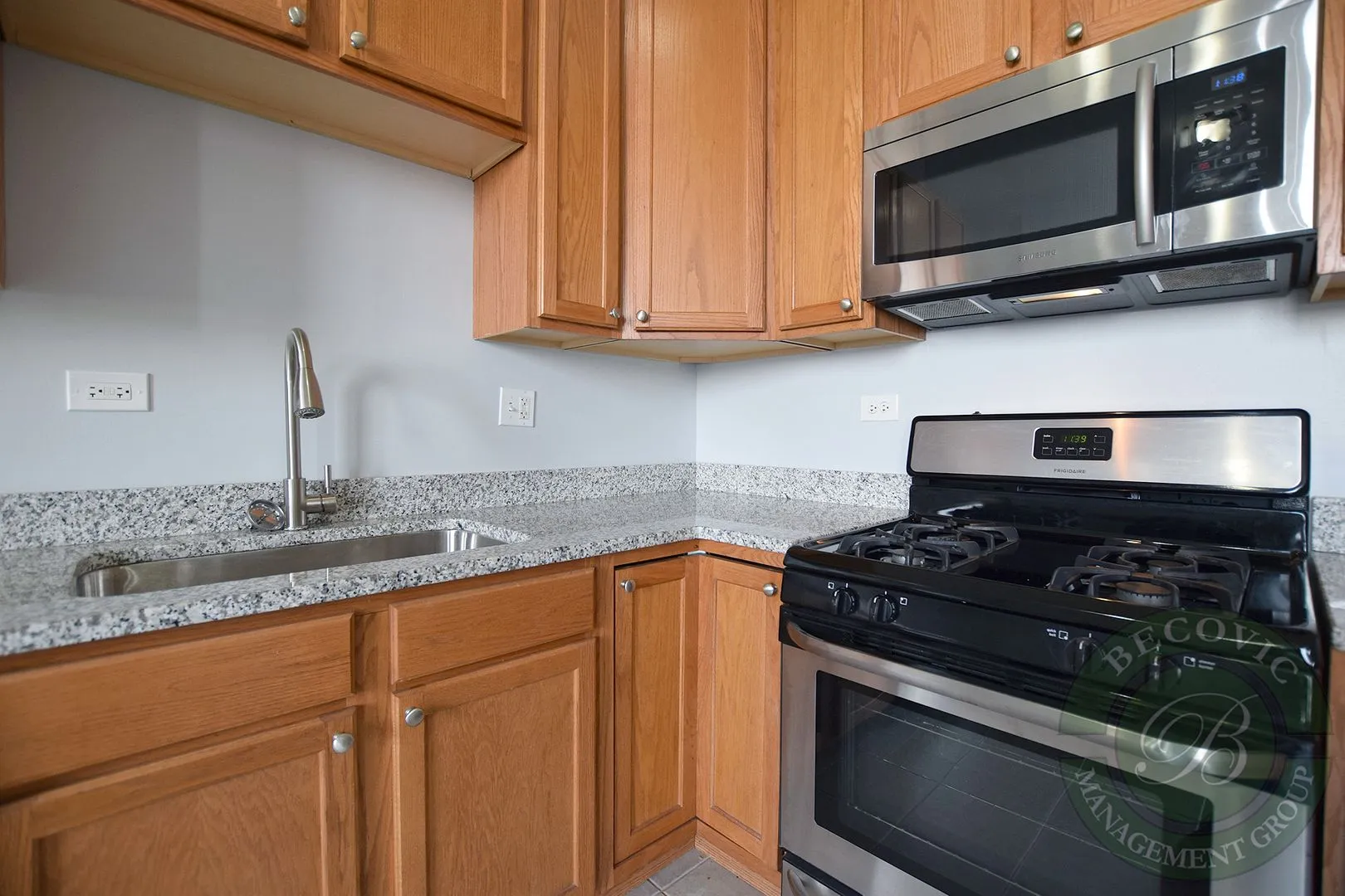2451 W Howard St, ,  60645, USA 60645-unit#208-Chicago-IL