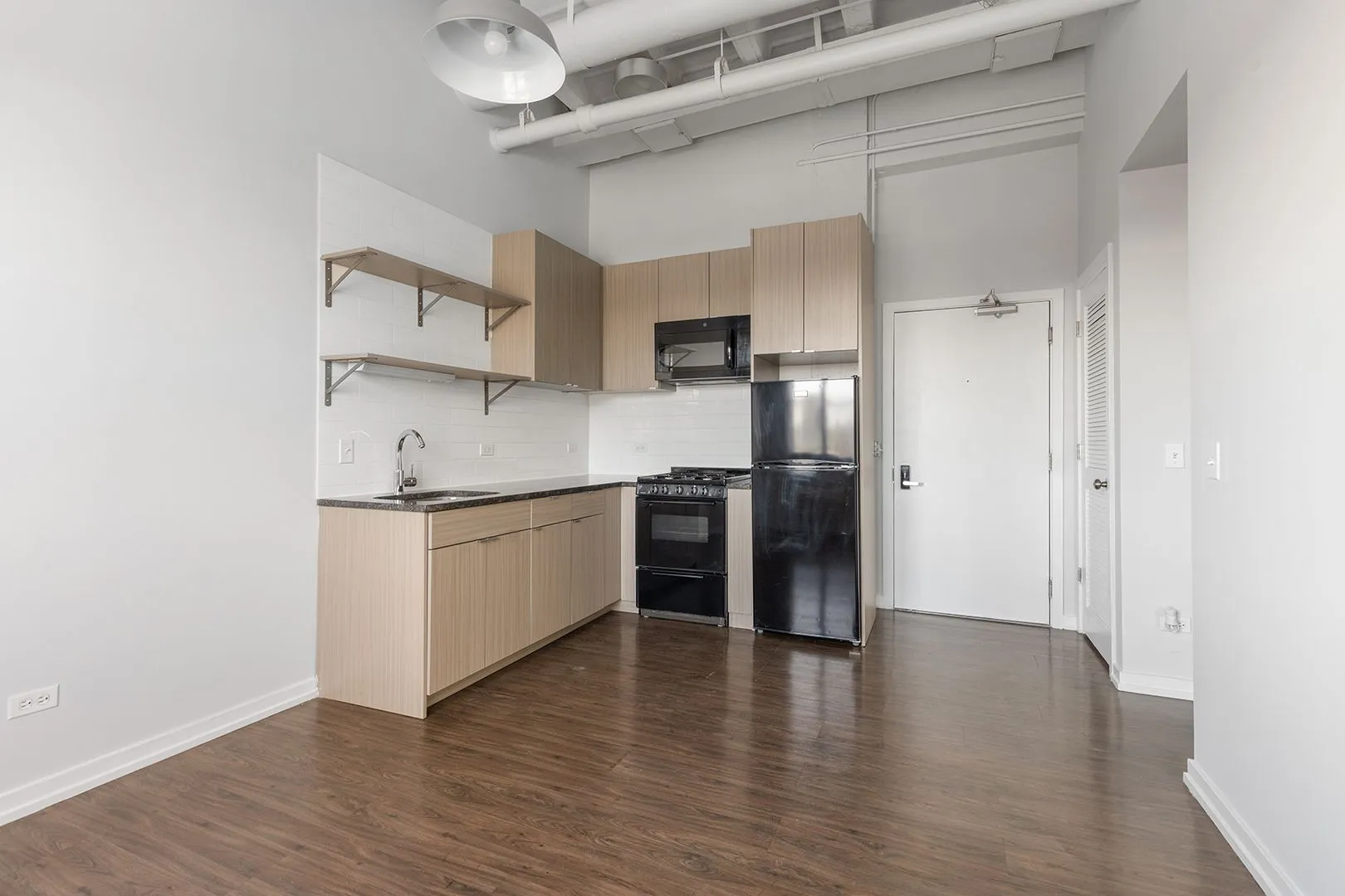 5718 N Winthrop Ave, ,  60660, USA 60660-unit#704-Chicago-IL