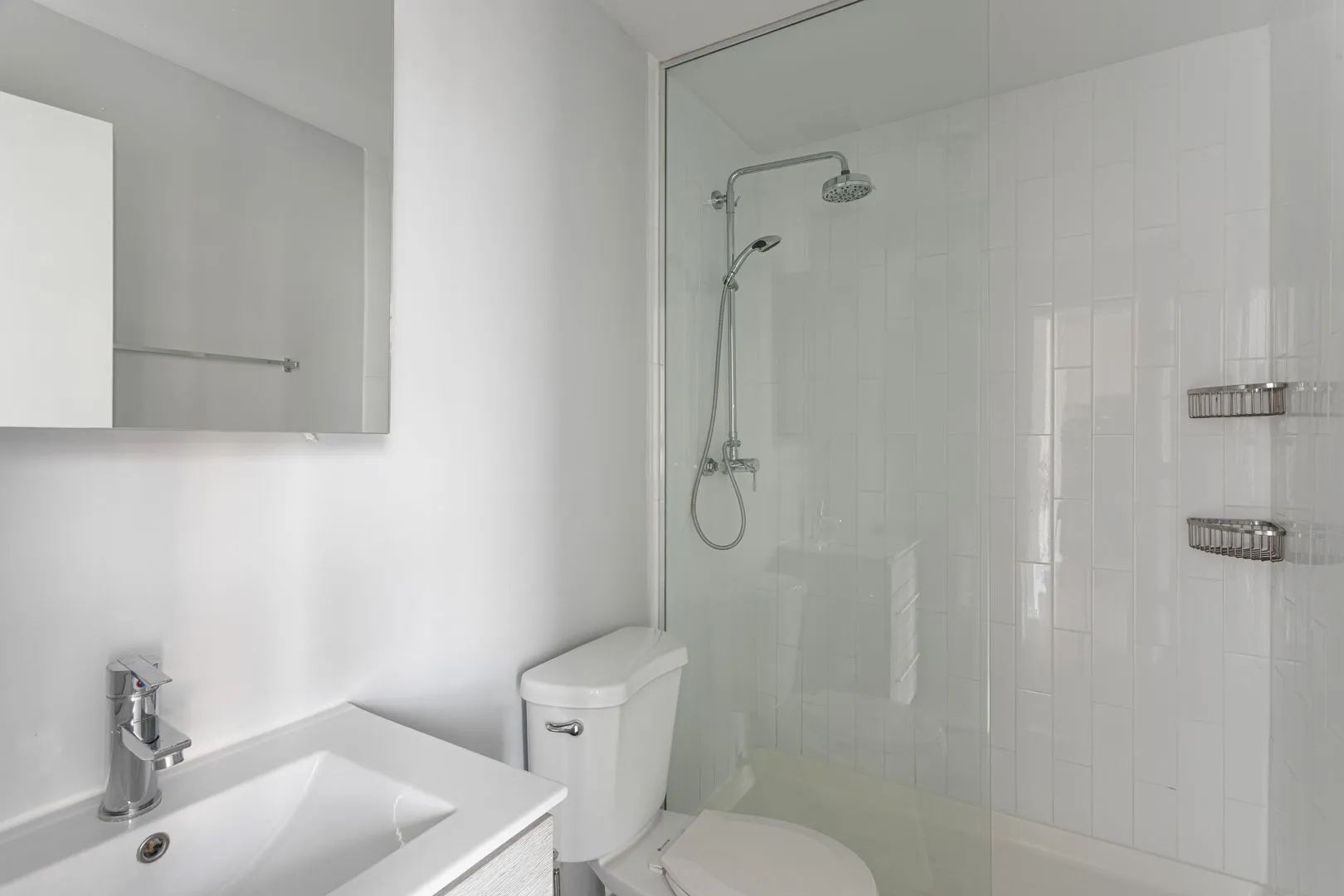 5718 N Winthrop Ave, ,  60660, USA 60660-unit#711-Chicago-IL