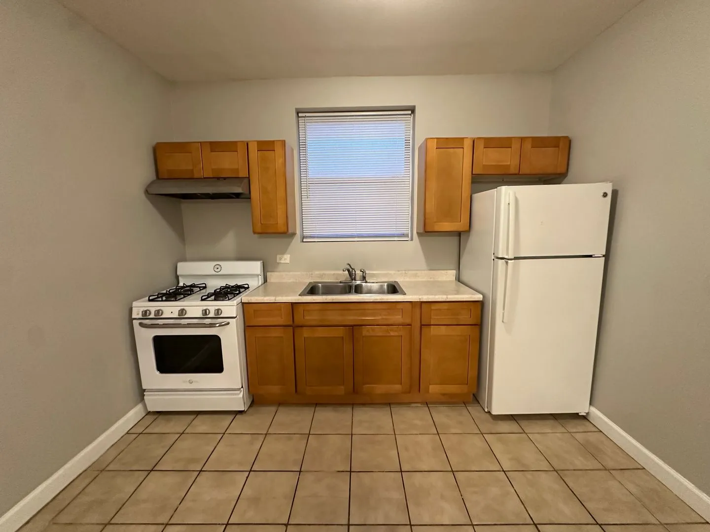 6343 N Claremont Ave, ,  60659, USA 60645-unit#3W-Chicago-IL