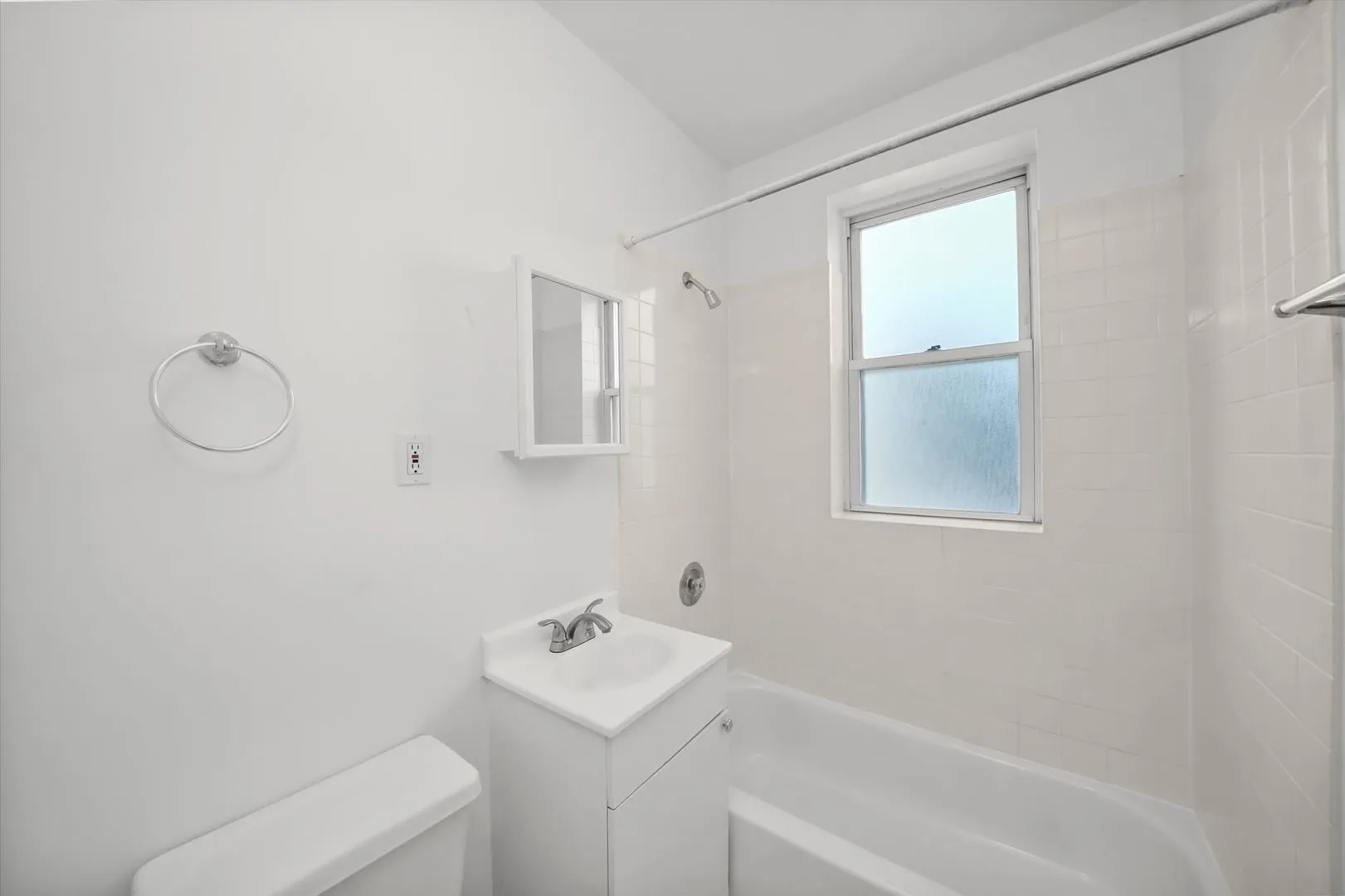 3038 W Wellington Ave, ,  60618, USA 60618-unit#3-Chicago-IL