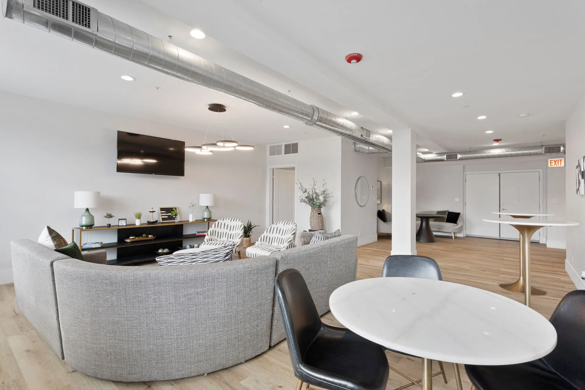 1531 W Howard St, ,  60626, USA 60626-unit#207-Chicago-IL