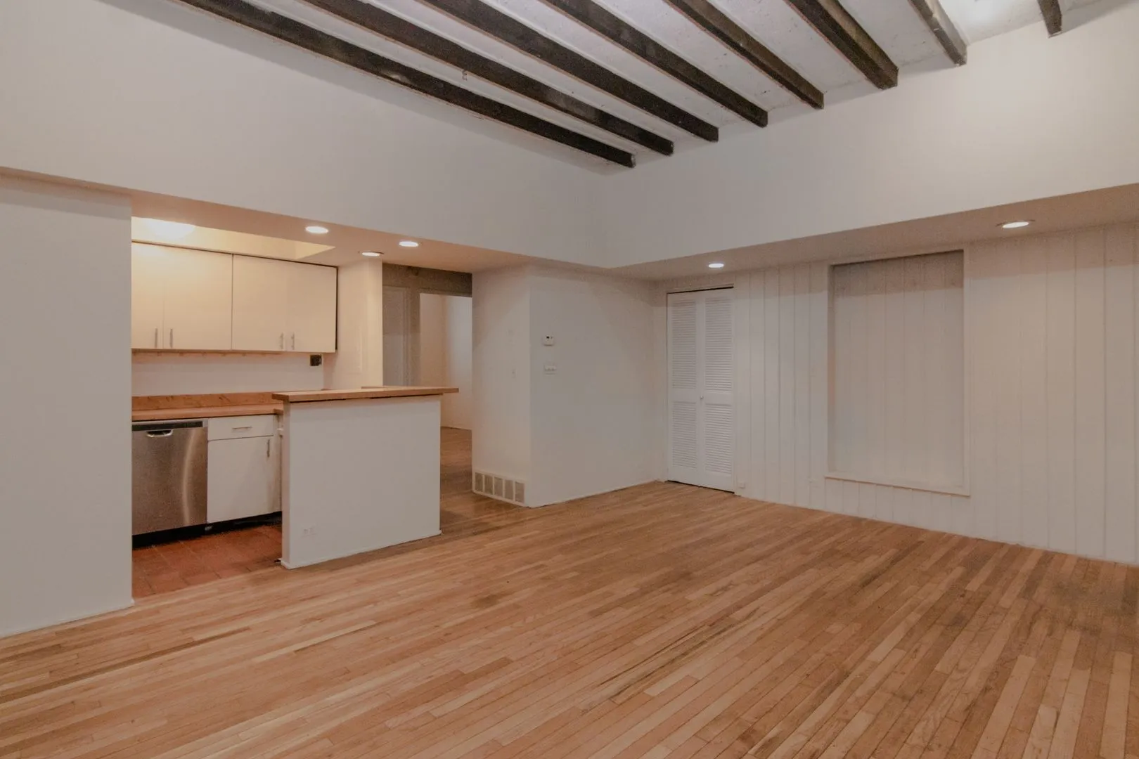 2109 N Kenmore Ave, ,  60614, USA 60614-unit#1R-Chicago-IL