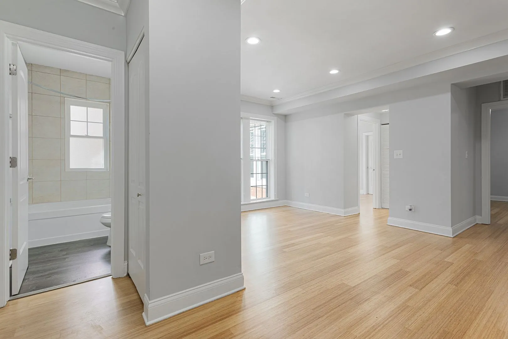 7730 N Ashland Ave, ,  60626, USA 60626-unit#C1-Chicago-IL