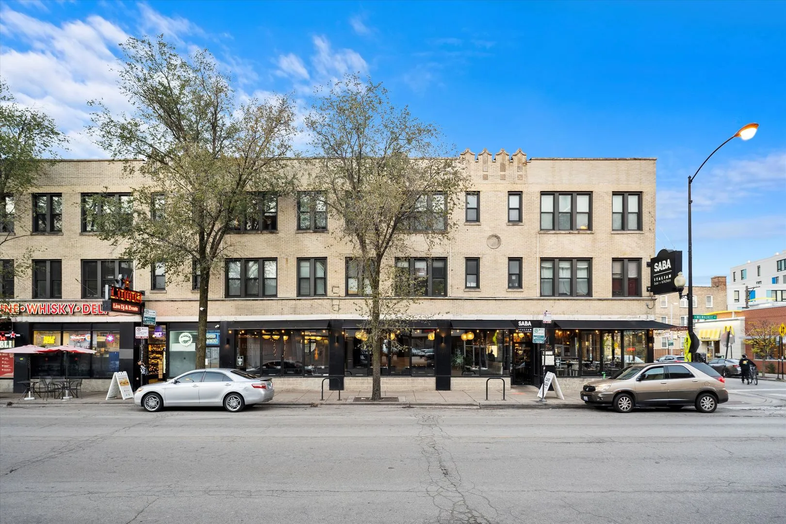 2704 N Sawyer Ave, , 60647, USA 60647-unit#210-Chicago-IL